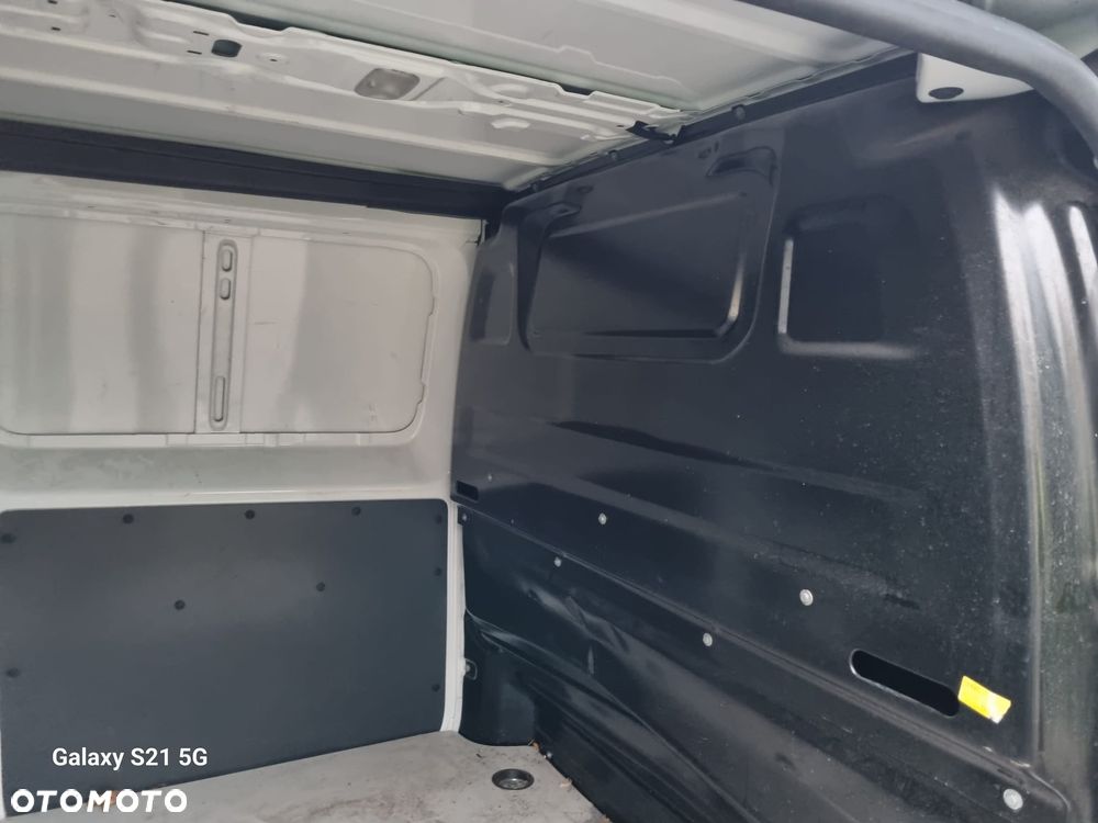 Opel VIVARO - 12