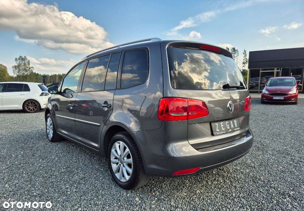 Volkswagen Touran - 3