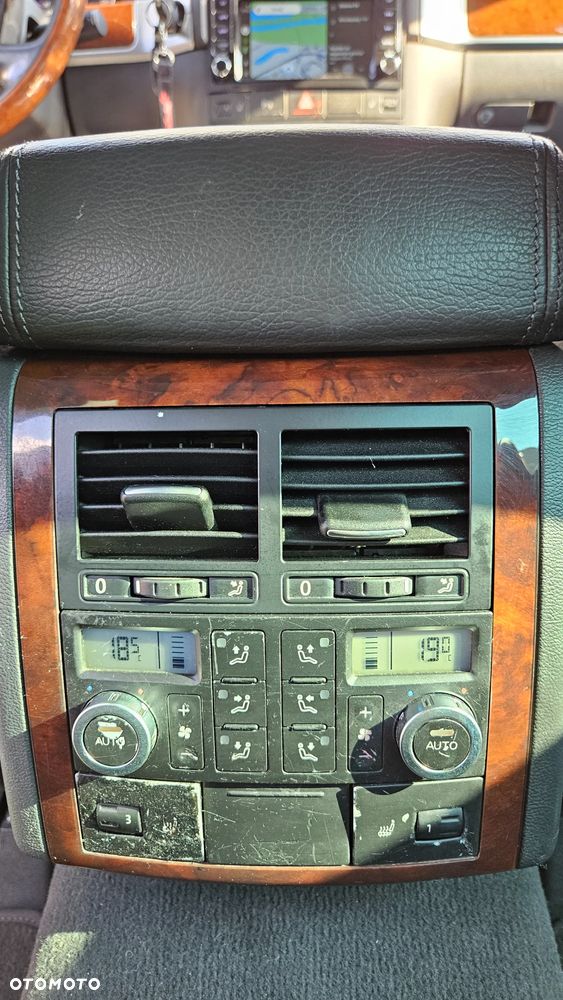 Volkswagen Touareg 4.2 V8 Automatik - 25