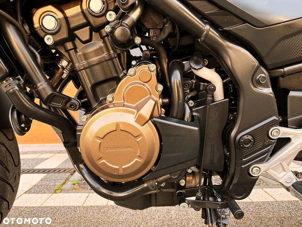 Honda CB - 11