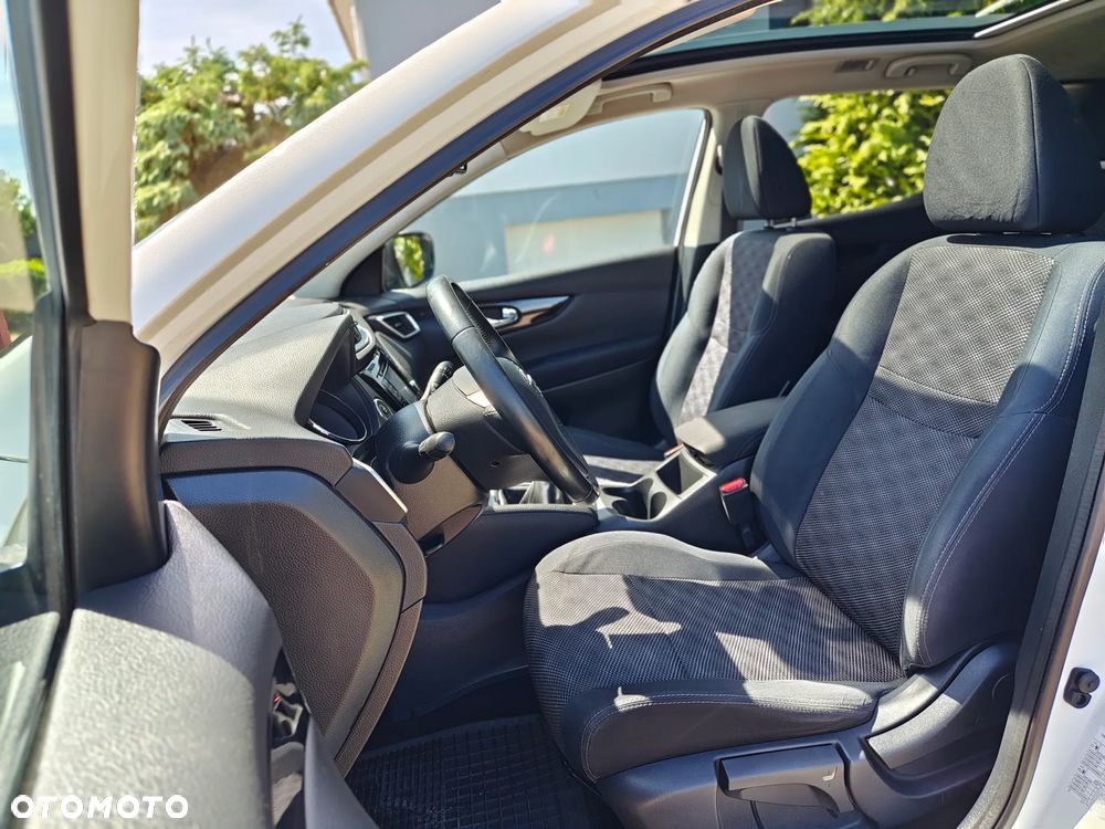 Nissan Qashqai 1.5 dCi N-Connecta - 14