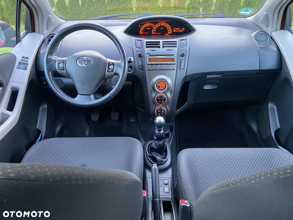 Toyota Yaris 1.33 Prestige - 26