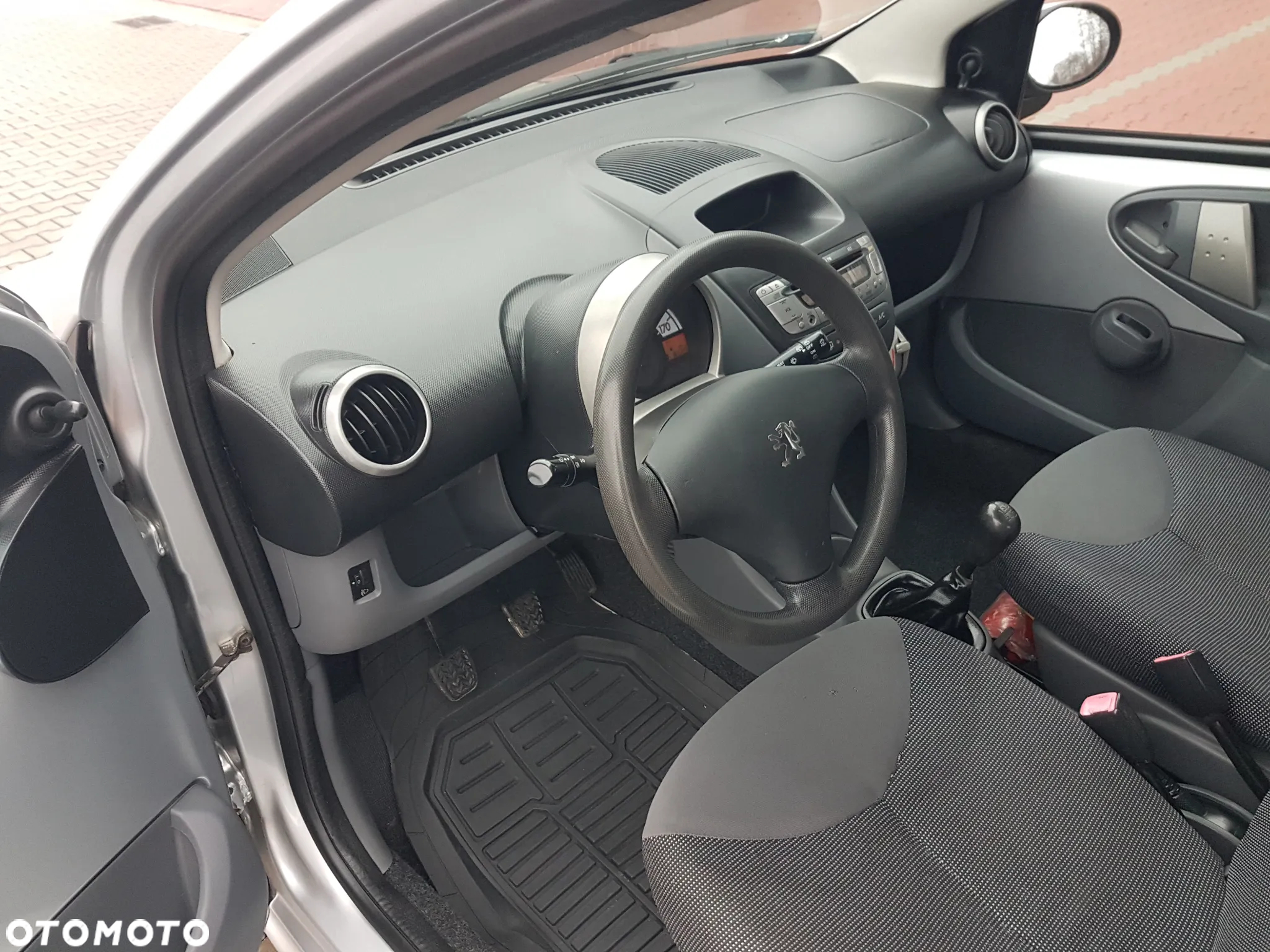 Peugeot 107 - 10