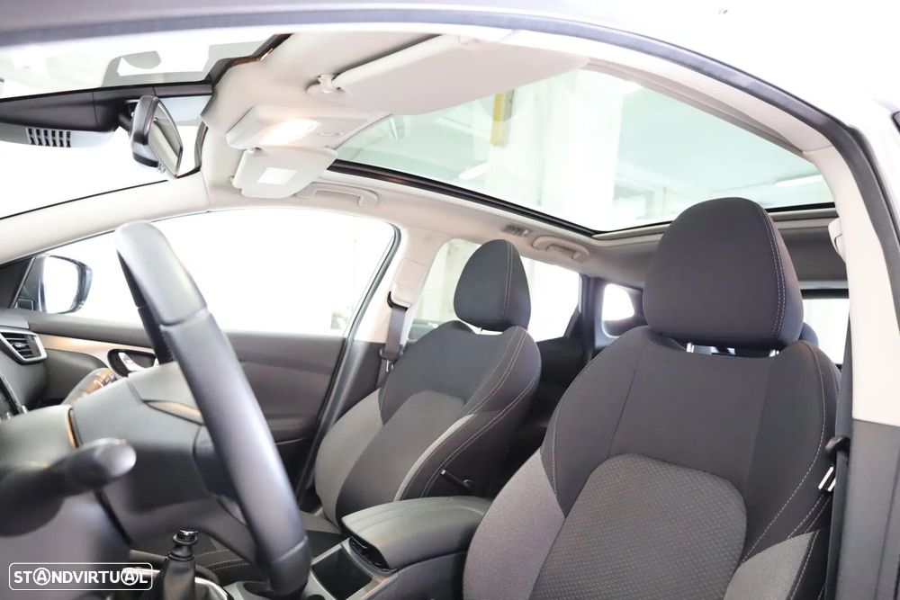 Nissan Qashqai 1.3 DIG-T N-Connecta LED+TT+SKY - 26
