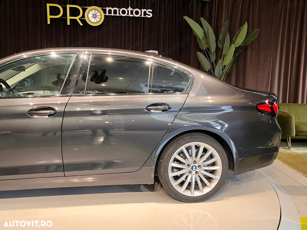 BMW Seria 5 530e xDrive AT PHEV - 9