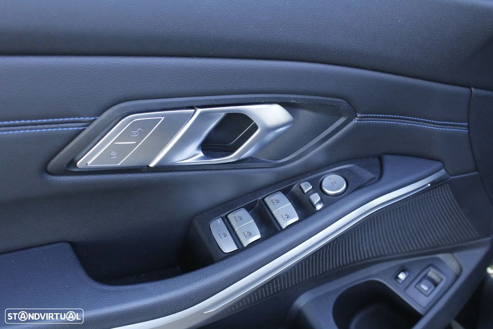 BMW 330 e Pack M Auto - 7