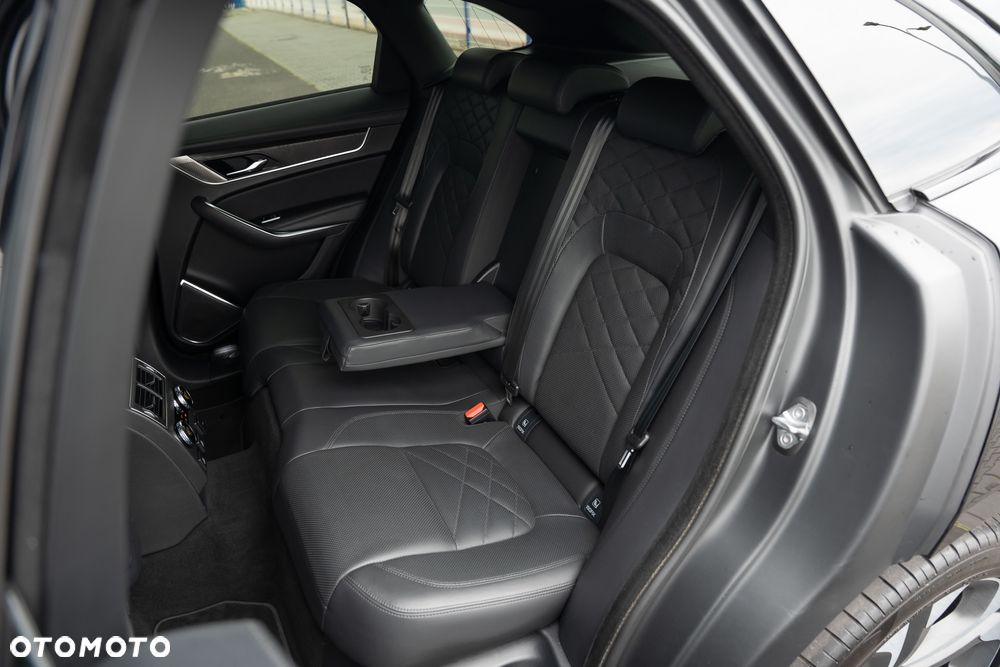 Jaguar F-Pace D200 AWD R-Dynamic HSE - 34