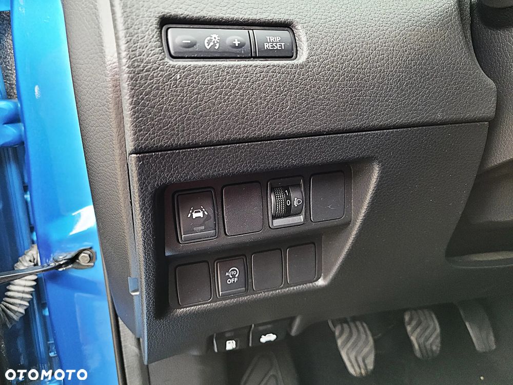 Nissan Qashqai 1.3 DIG-T N-Connecta - 12