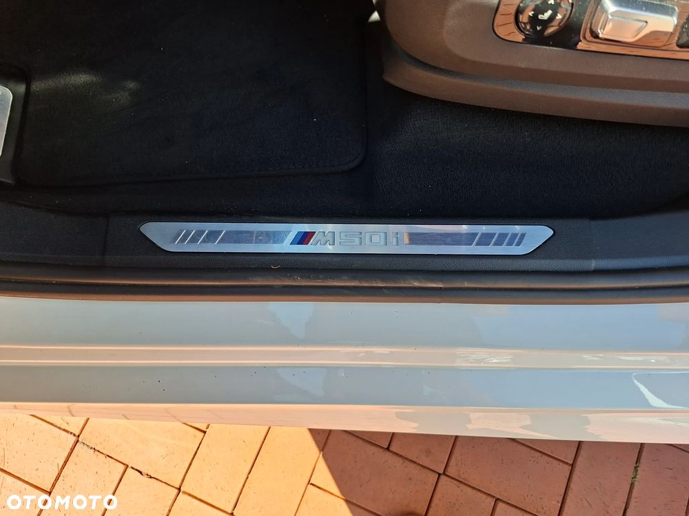 BMW X5 M50i - 18