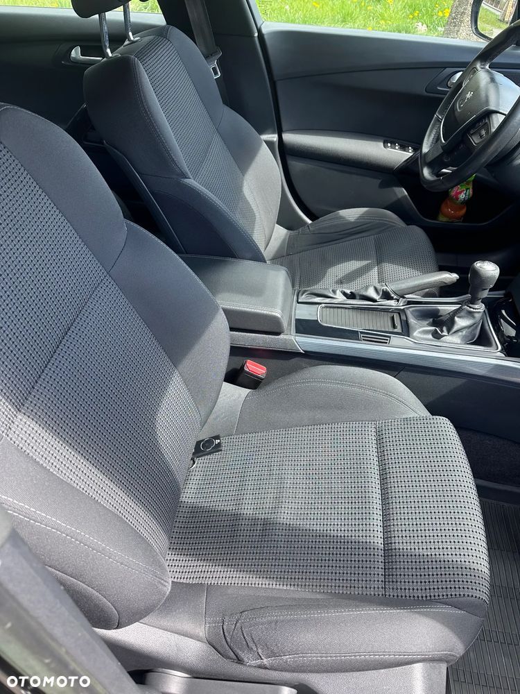 Peugeot 508 1.6 T Allure - 25