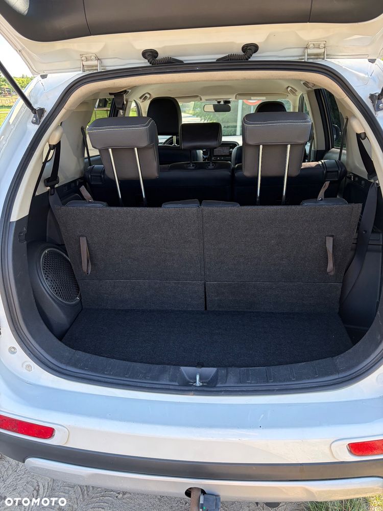 Mitsubishi Outlander 2.0 Intense + 4WD CVT - 5