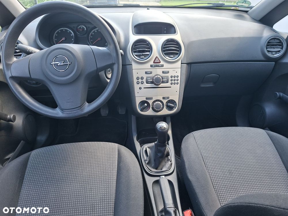 Opel Corsa - 8