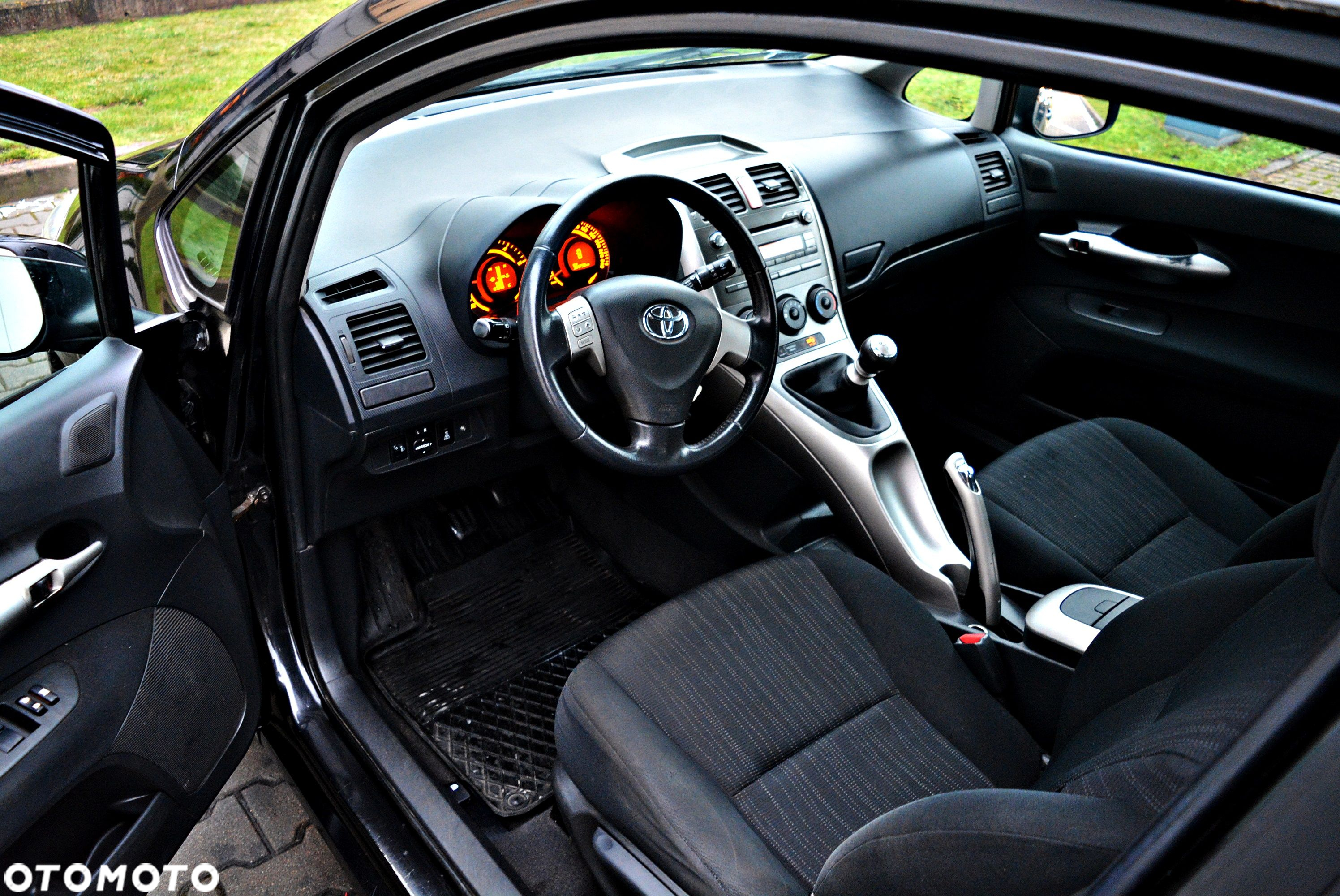 Toyota Auris 2.0 D-4D Luna - 6