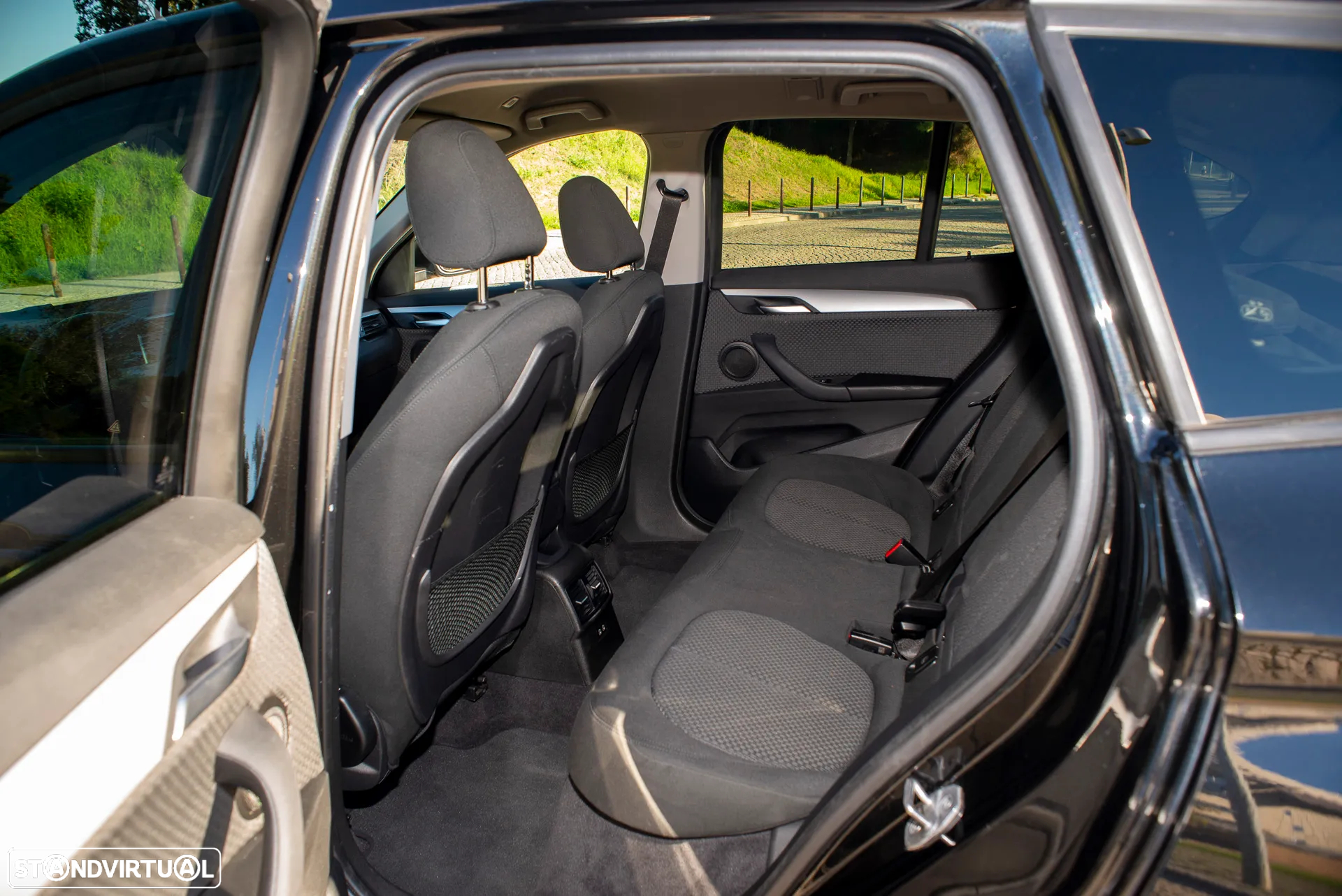 BMW X1 25 e xDrive Corporate Edition - 21