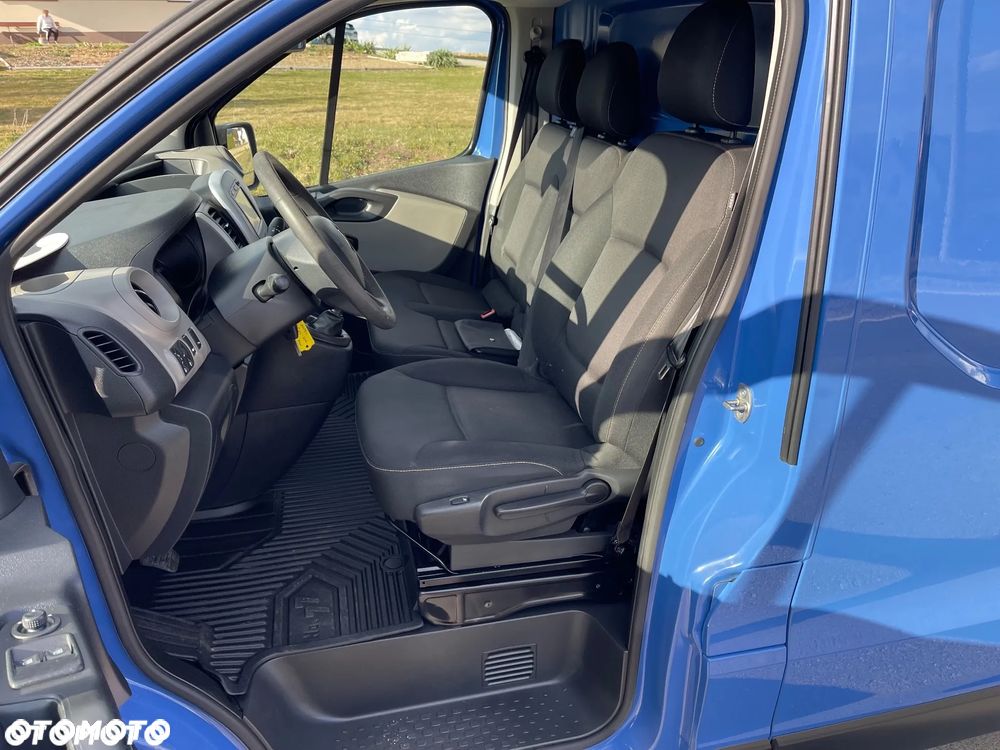 Renault Trafic - 15