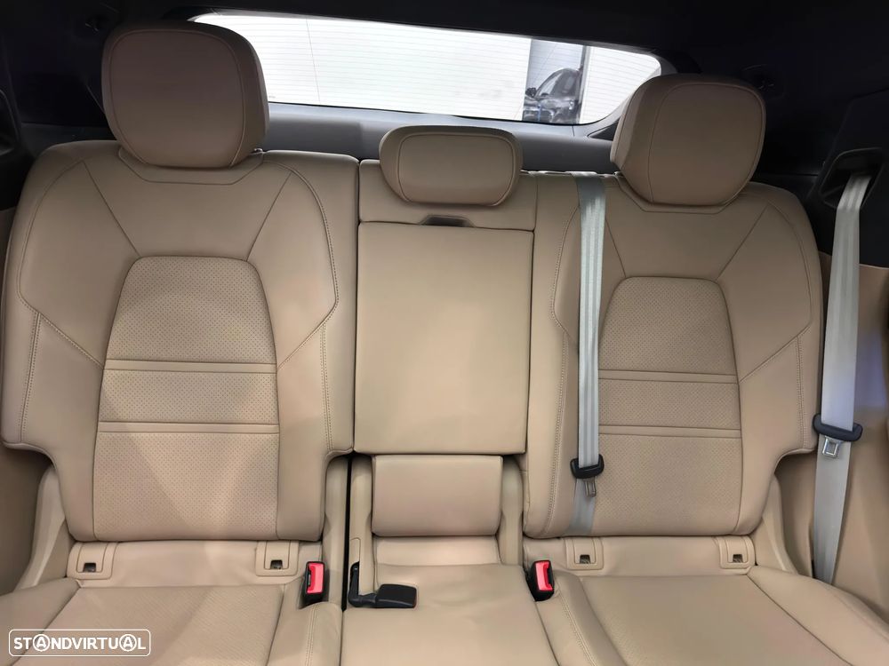 Porsche Cayenne Coupé E-Hybrid Platinum Edition - 29