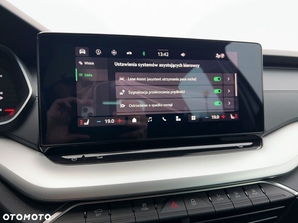 Skoda Octavia 2.0 TDI Selection DSG - 28