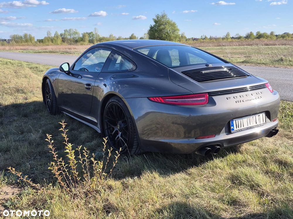 Porsche 911 - 9
