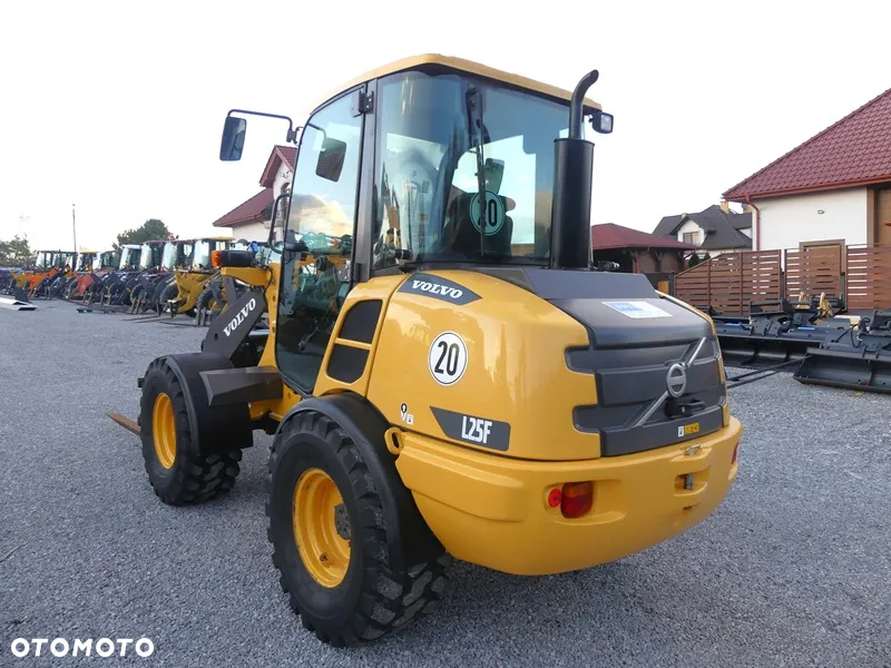 Volvo L25F / Z Niemiec / WAGA / Super Stan / - 2