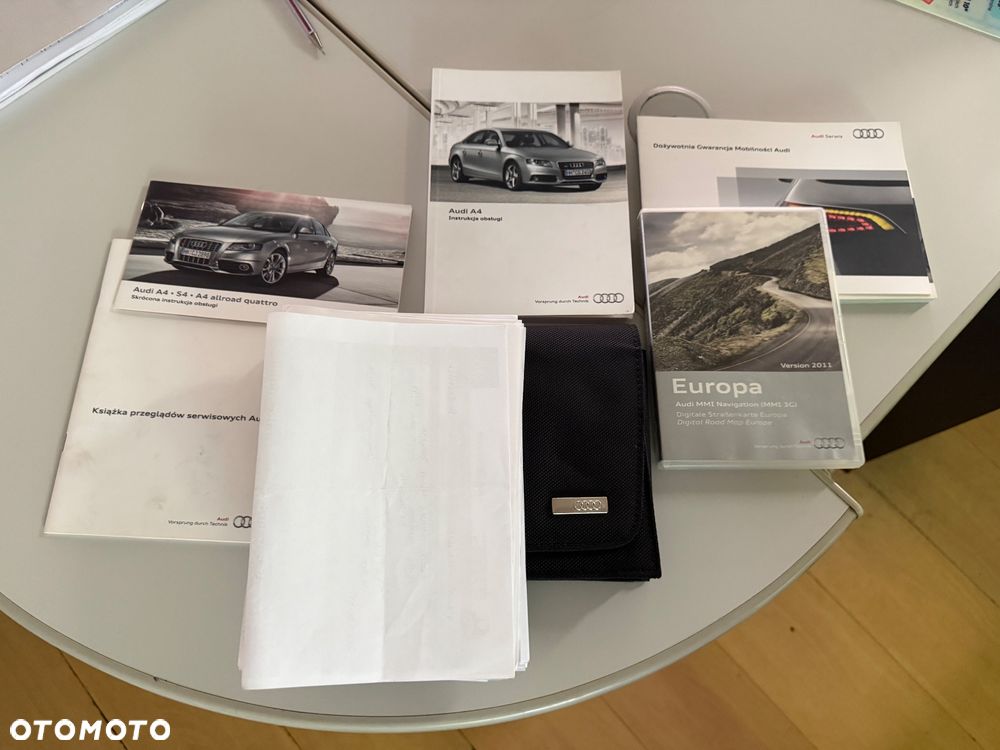 Audi A4 Limousine - 13
