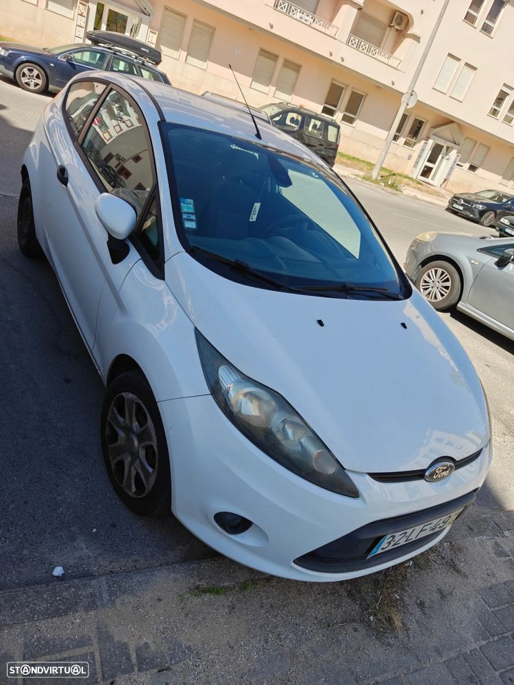 Ford Fiesta - 1