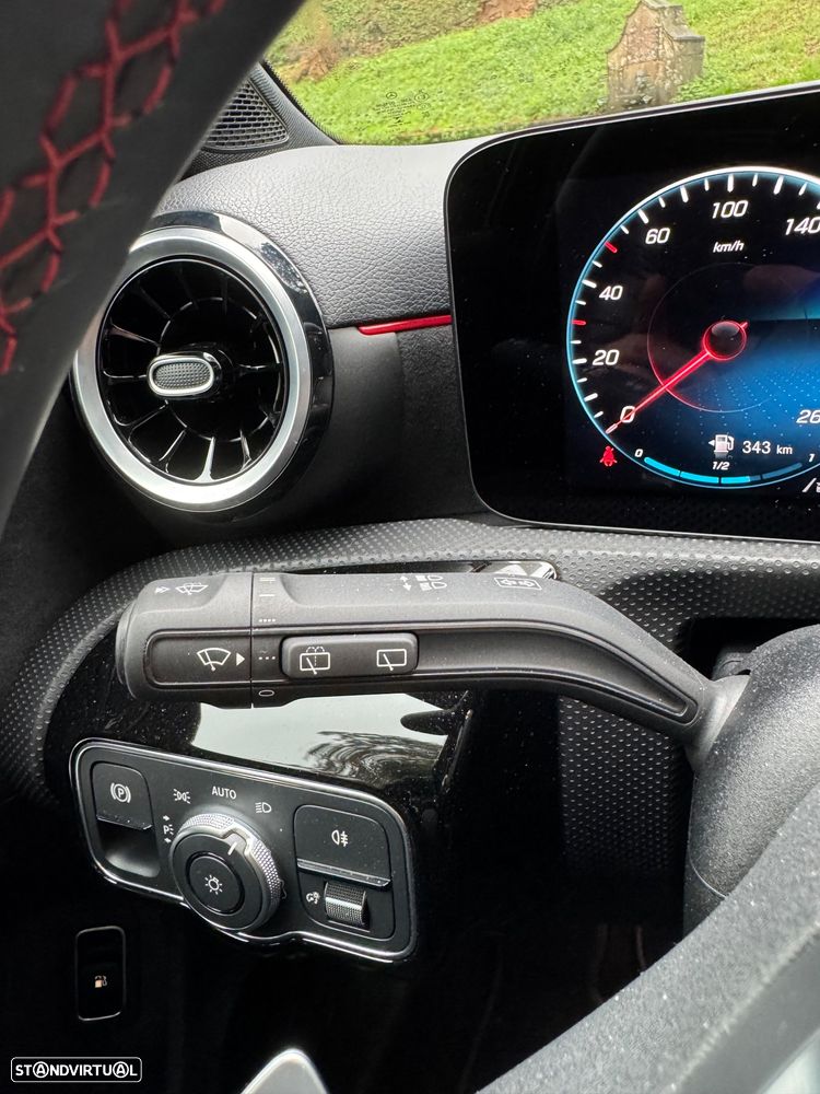 Mercedes-Benz A 250 e 8G-DCT Edition AMG Line - 18