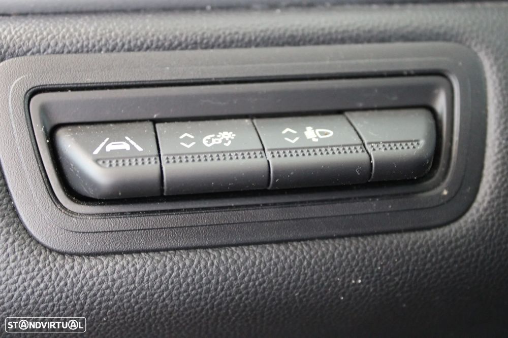 Renault Captur 1.0 TCe Techno Bi-Fuel - 22