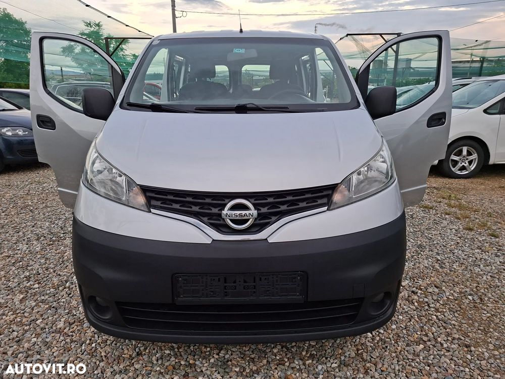 Nissan NV200 - 11