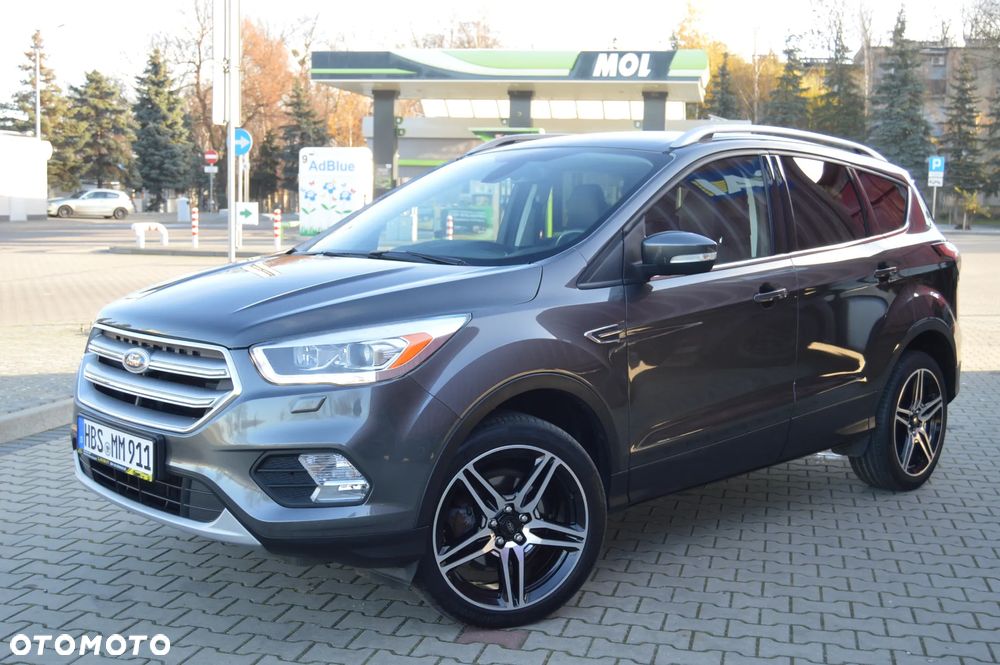 Ford Kuga 1.5 EcoBoost 2x4 Titanium - 13