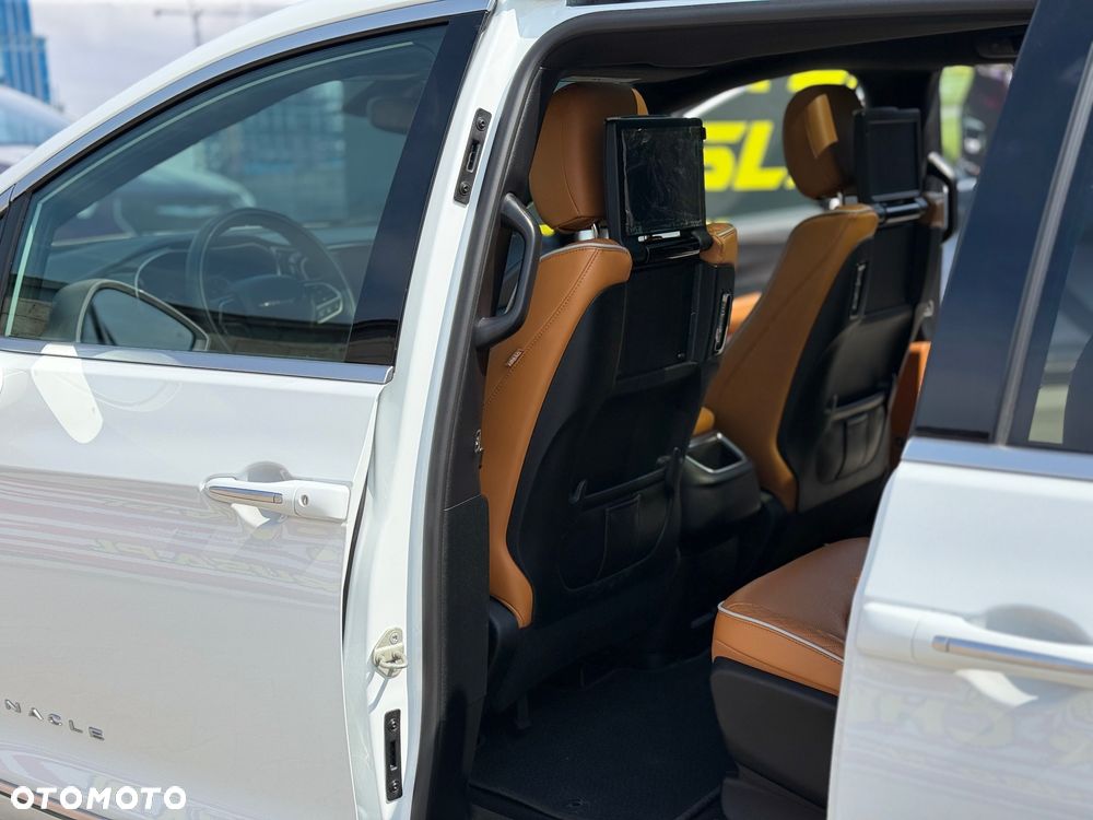 Chrysler Pacifica - 21