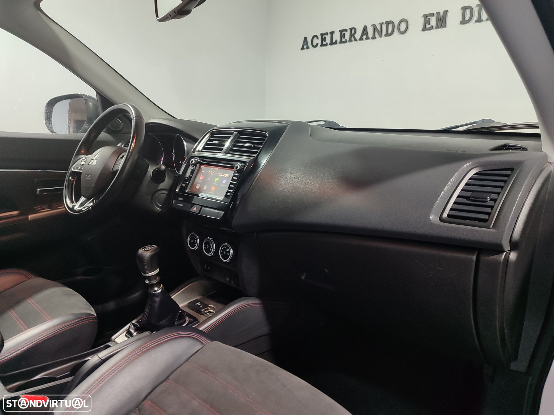 Mitsubishi ASX 1.6 DI-D Instyle Connect Edition - 21