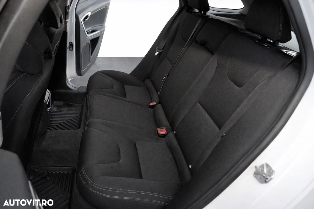 Volvo V60 D2 Geartronic Kinetic - 14