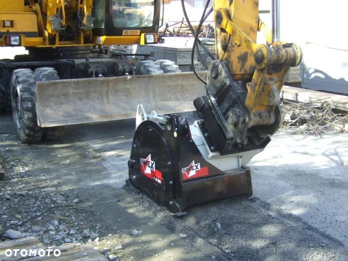 Frezarka do asfaltu SIMEX PLB600 dla koparek o masie 16-22 ton - 4