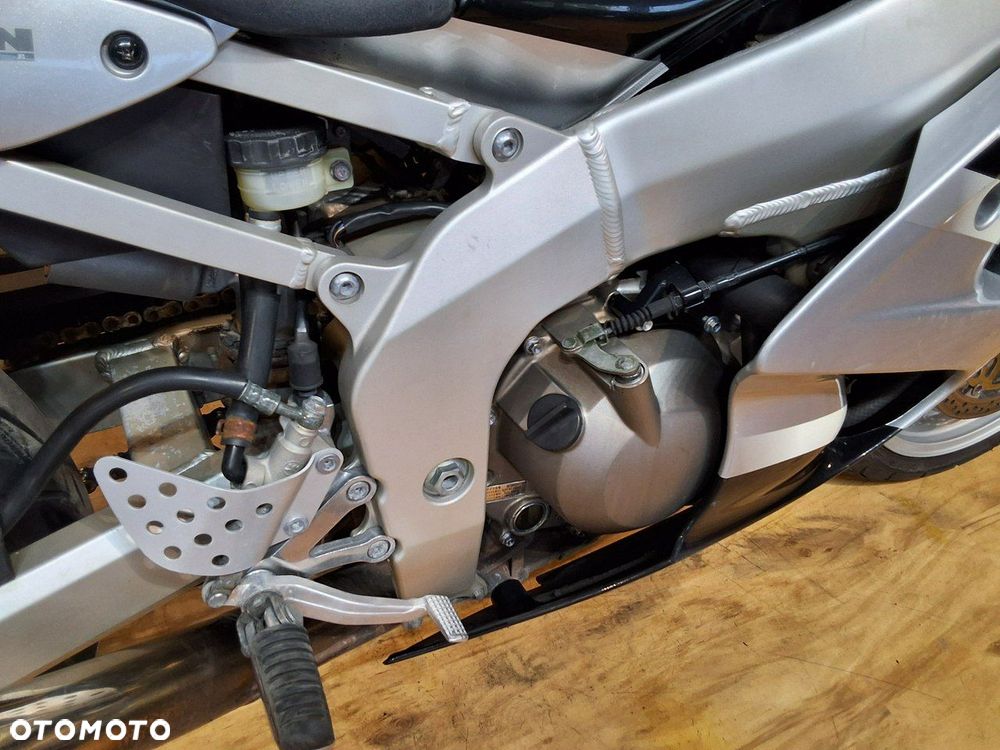 Kawasaki Ninja - 5