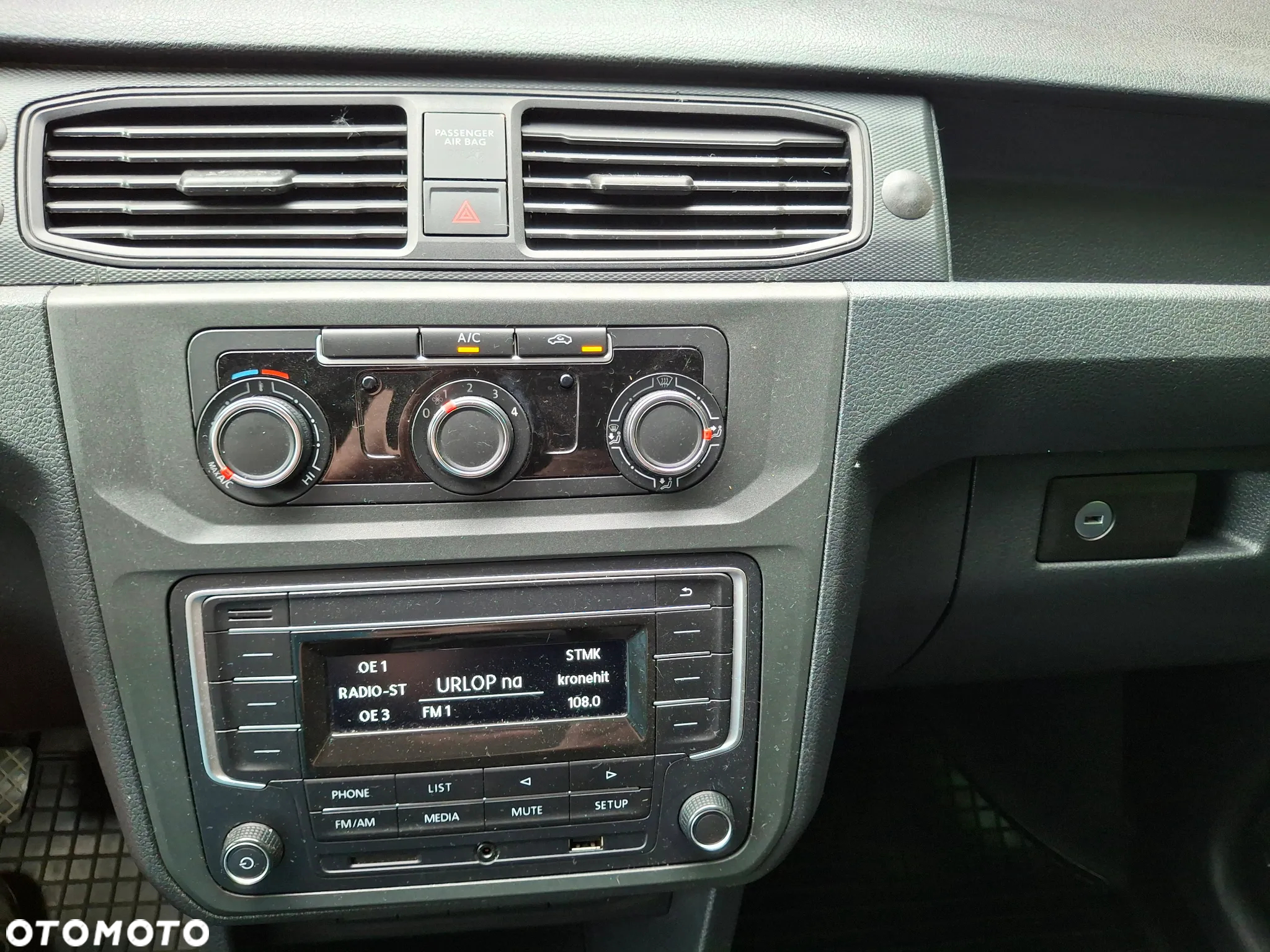 Volkswagen Caddy - 31