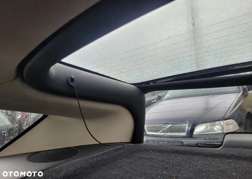 Osłona listwa plastik klapy bagażnika Citroen C4 I 2006r 3d hatchback - 1