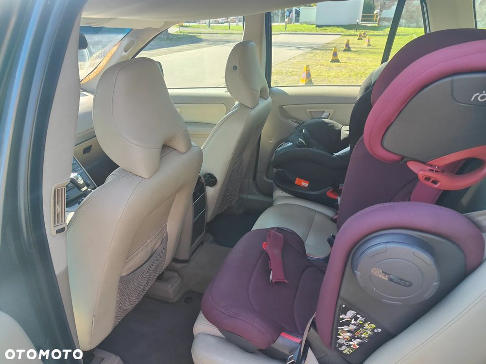 Volvo XC 90 D5 Momentum - 29