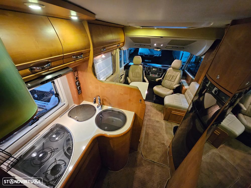 Rapido Le Randonneur 9083DF CHASSI AL-KO CAMA TRANSVERSAL + BASCULANTE - 25