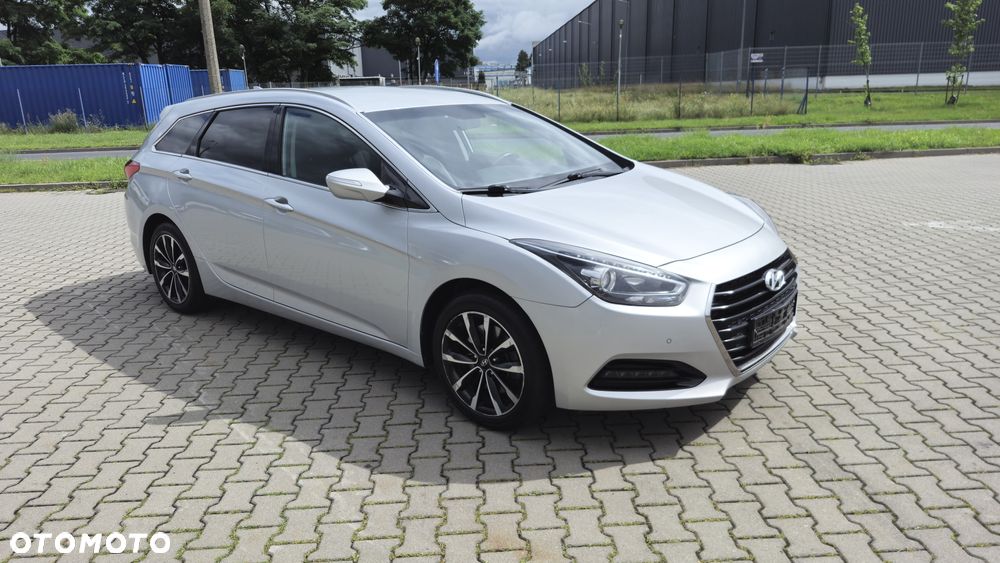 Hyundai i40 Kombi 1.7 CRDi Premium - 3