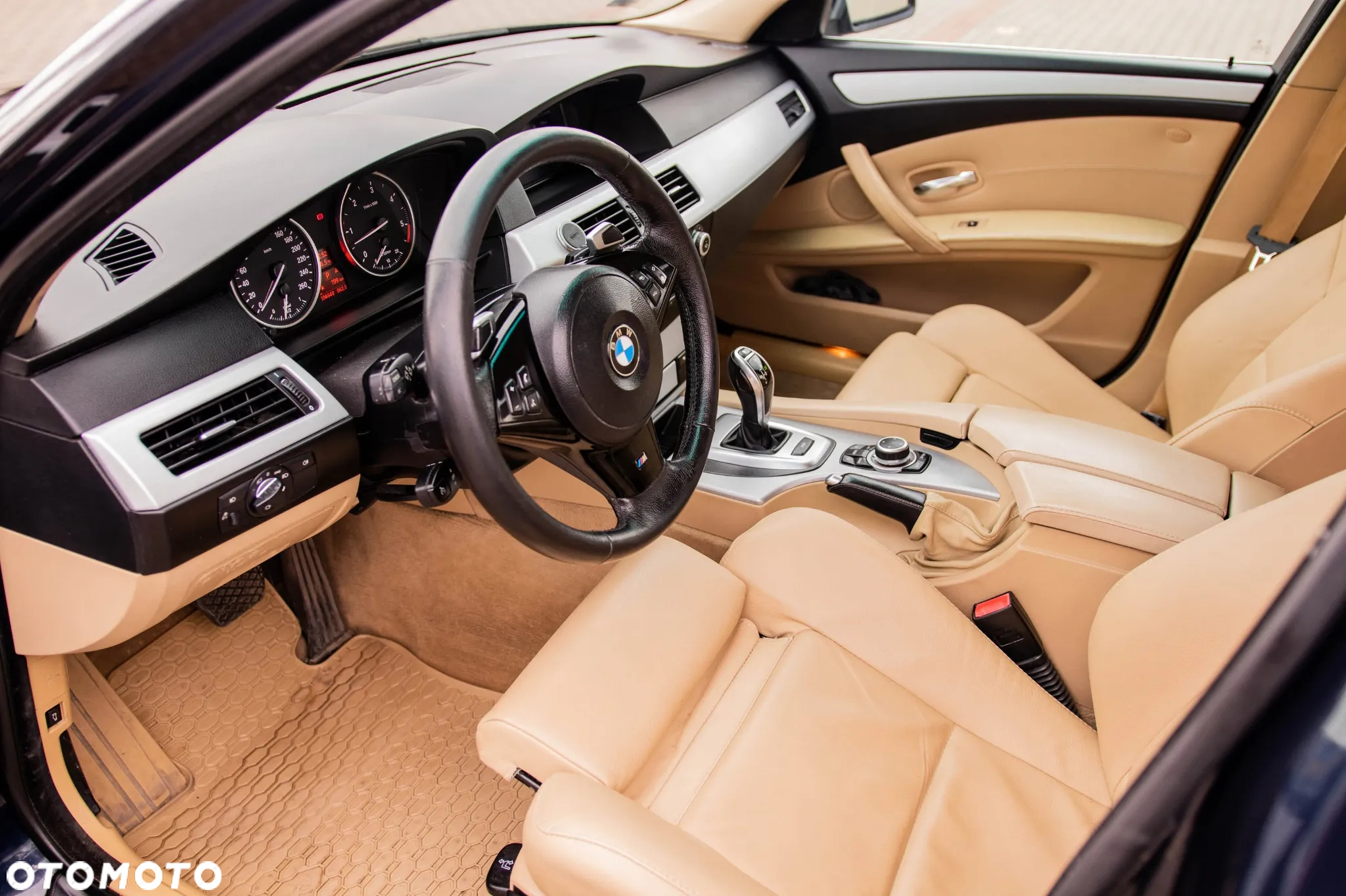 BMW Seria 5 530d Touring - 6