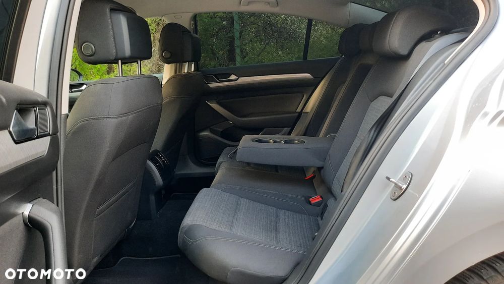 Volkswagen Passat 1.5 TSI EVO Business DSG - 33