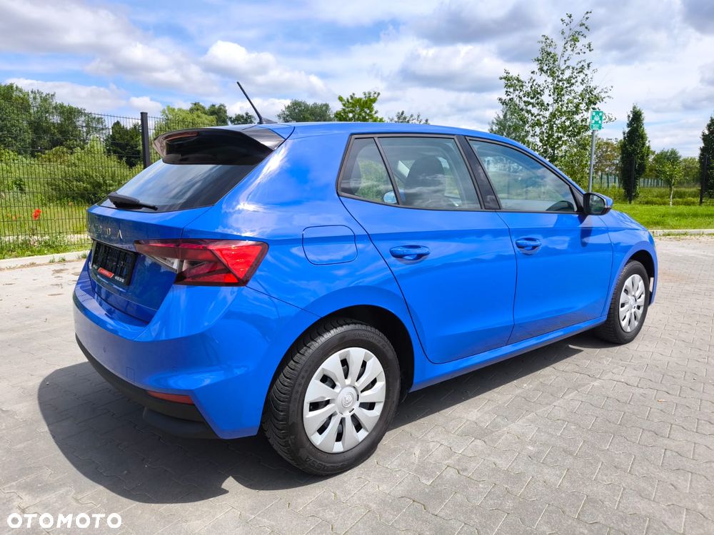 Skoda Fabia 1.0 Essence - 3