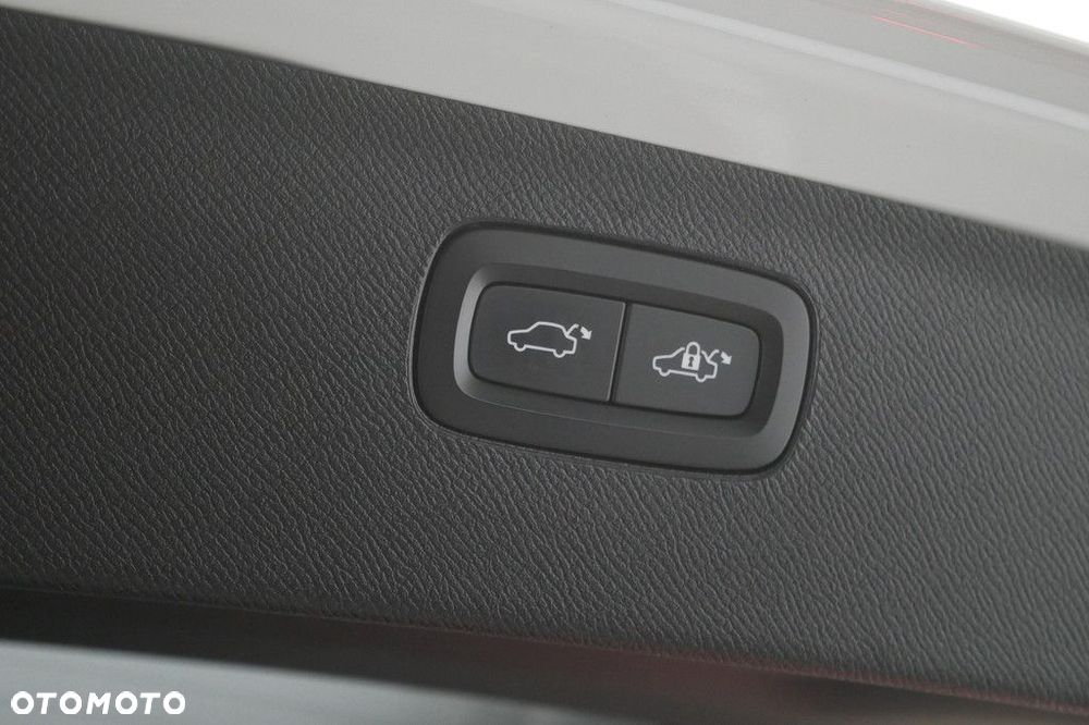 Volvo XC 90 - 18