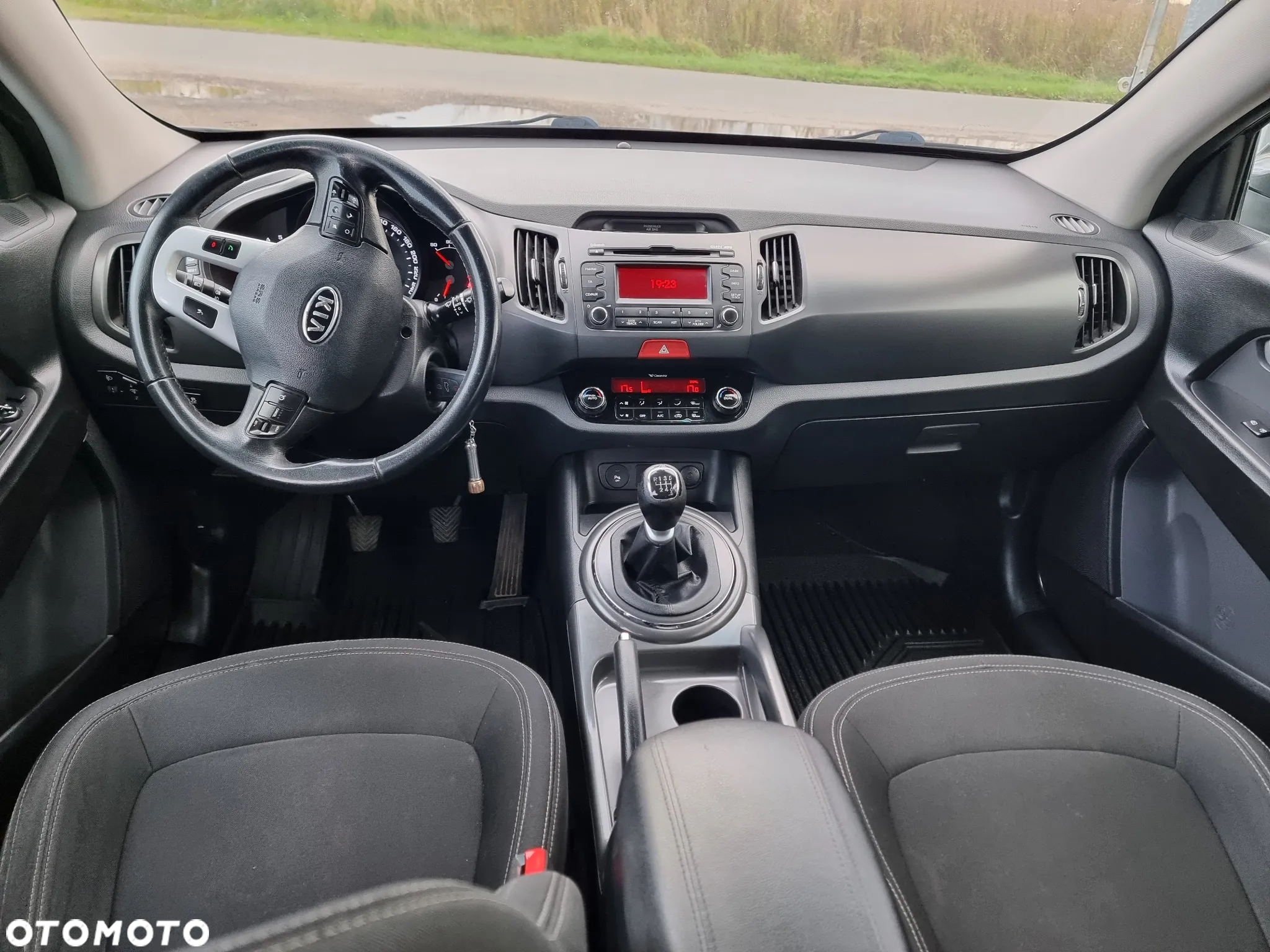 Kia Sportage 2.0 CRDI 2WD Attract - 12