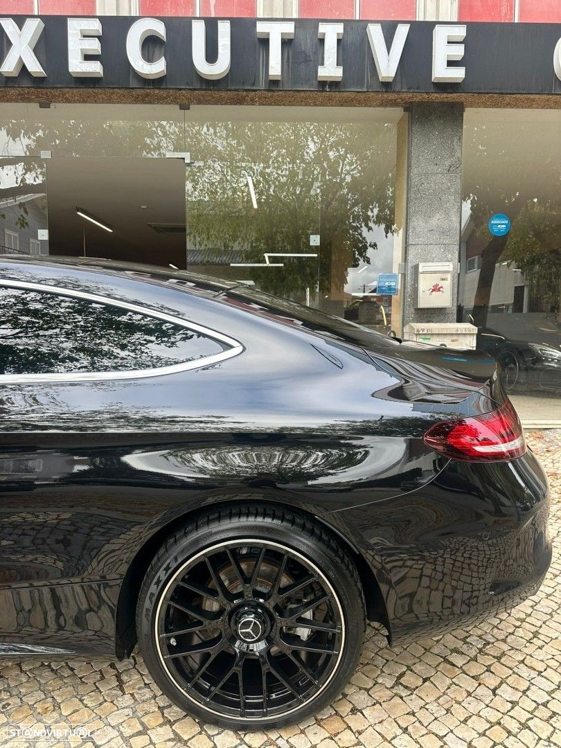 Mercedes-Benz C 400 4-Matic AMG Line - 11