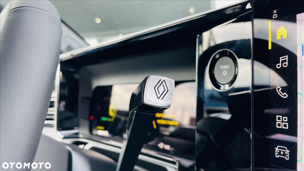 Renault 5 40kWh Urban Range Techno - 16