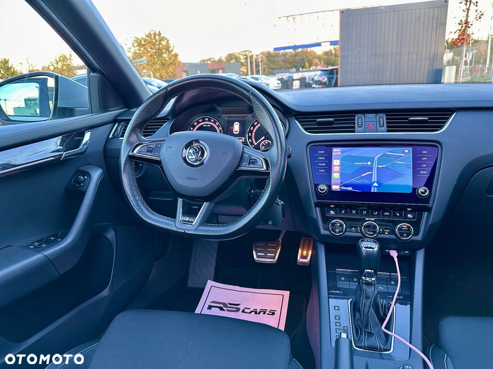 Skoda Octavia Combi 2.0 TDI DSG RS - 26