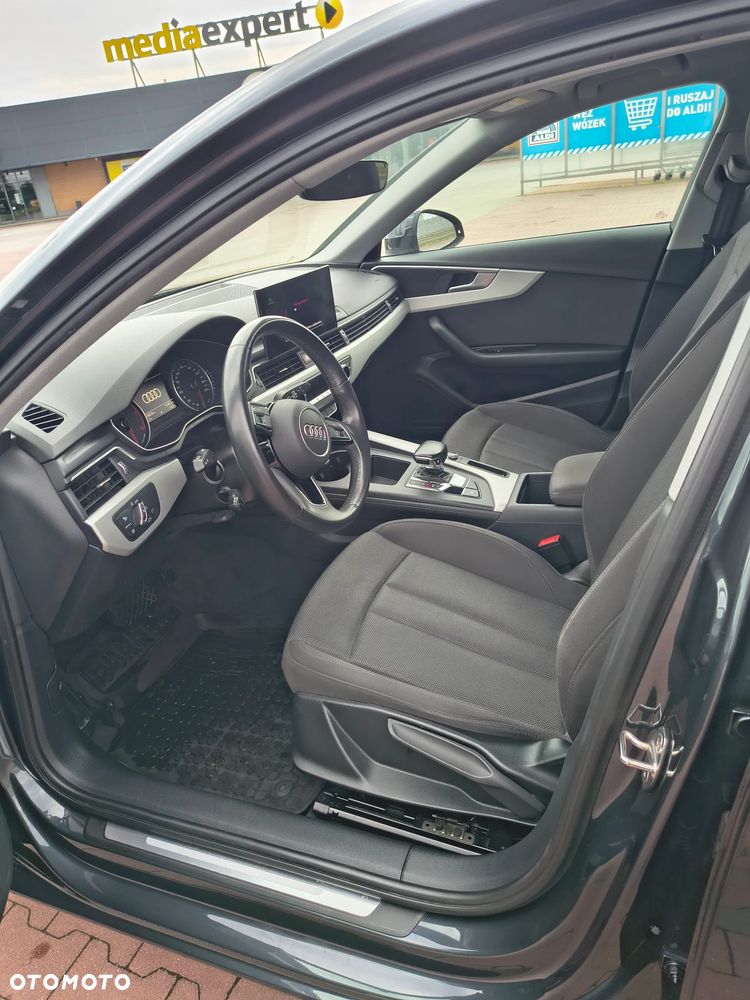 Audi A4 Limousine 40 TFSI mHEV Advanced S tronic - 7