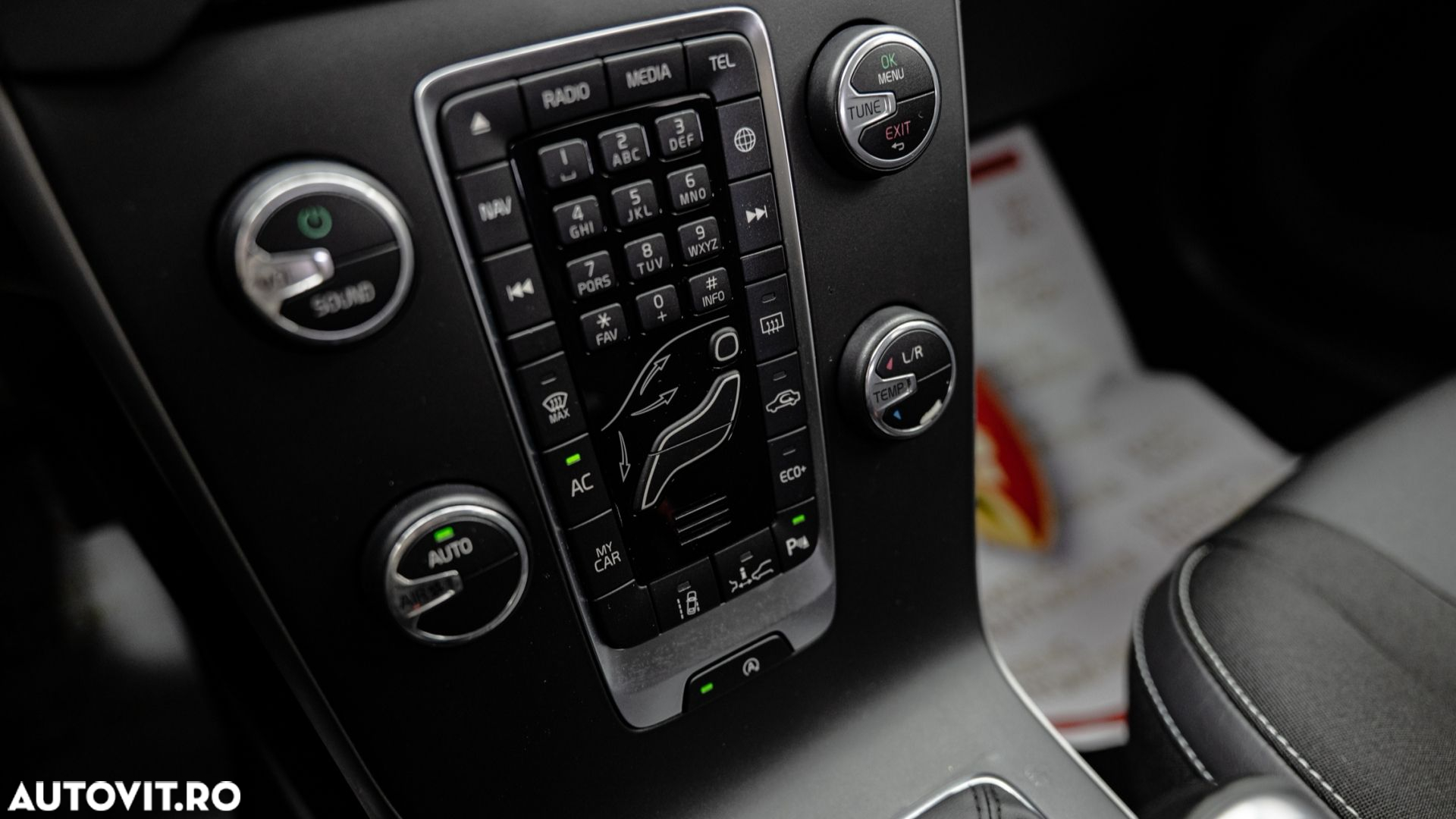 Volvo V40 D2 Aut. Momentum - 24