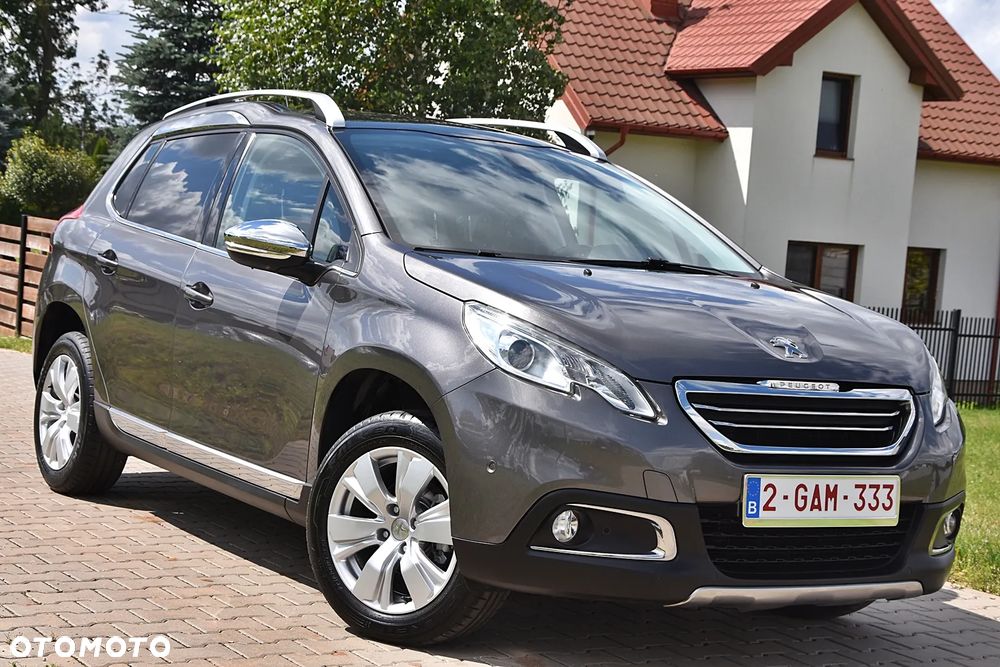 Peugeot 2008 1.2 Pure Tech Allure S&S - 10